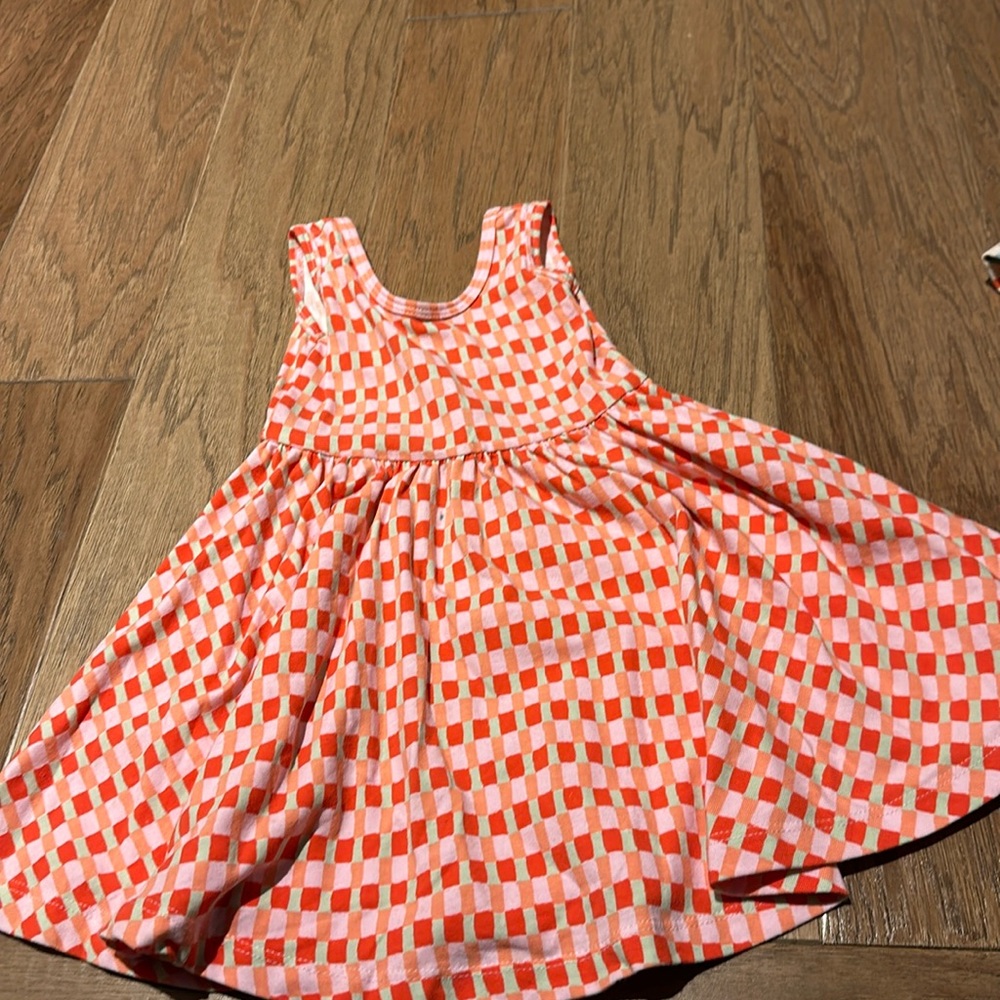 Sleeveless Alice+ Ames 2T ballet dress. Has one spot on it (see in pictures)